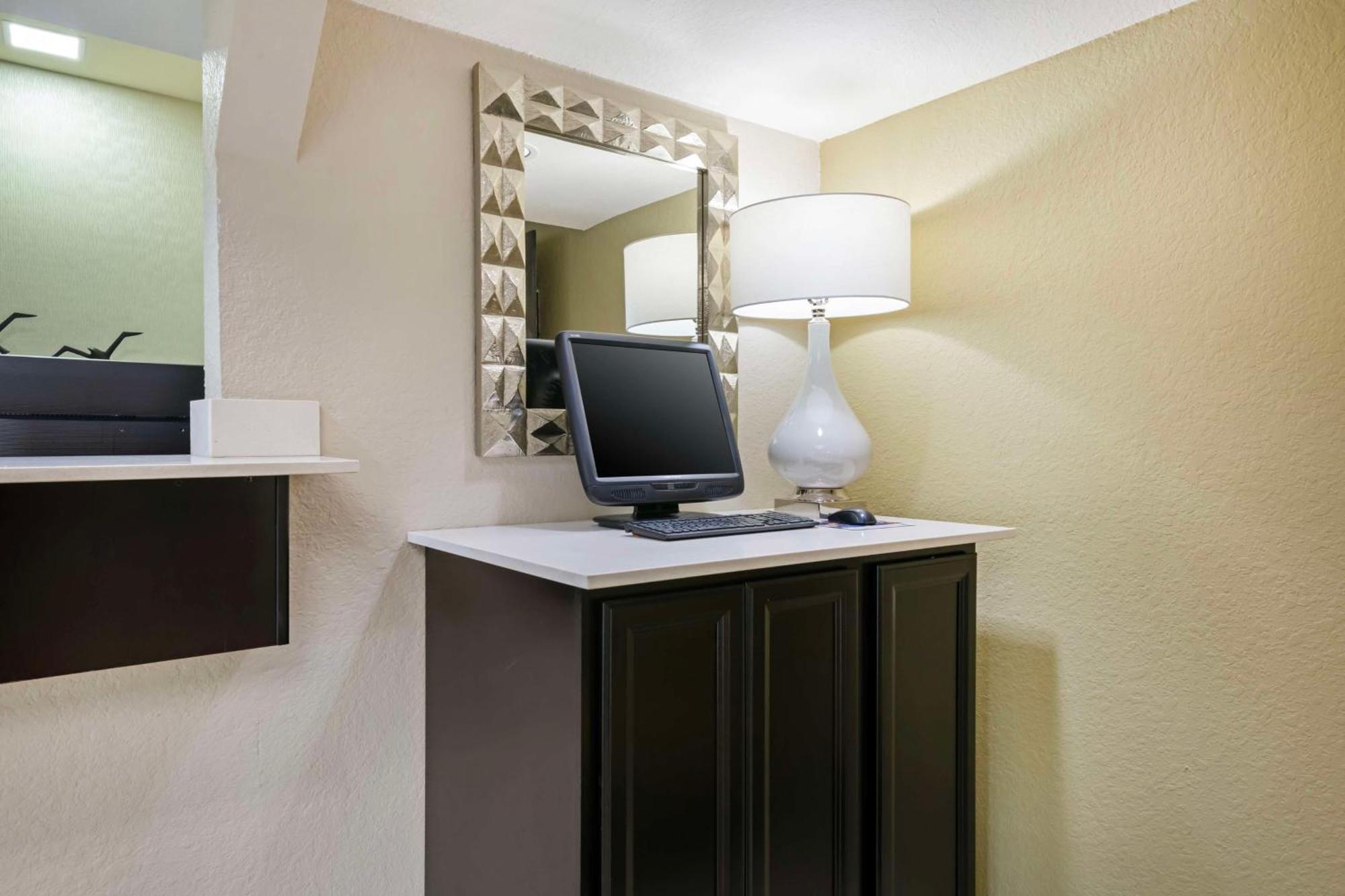 Best Western Edgewater Inn Ngoại thất bức ảnh